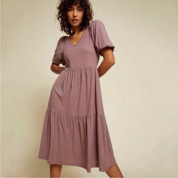 Nation LTD Dresses & Skirts - Nation Ltd Geri Puff Sleeve V-Neck Tiered Midi Peasant Dress